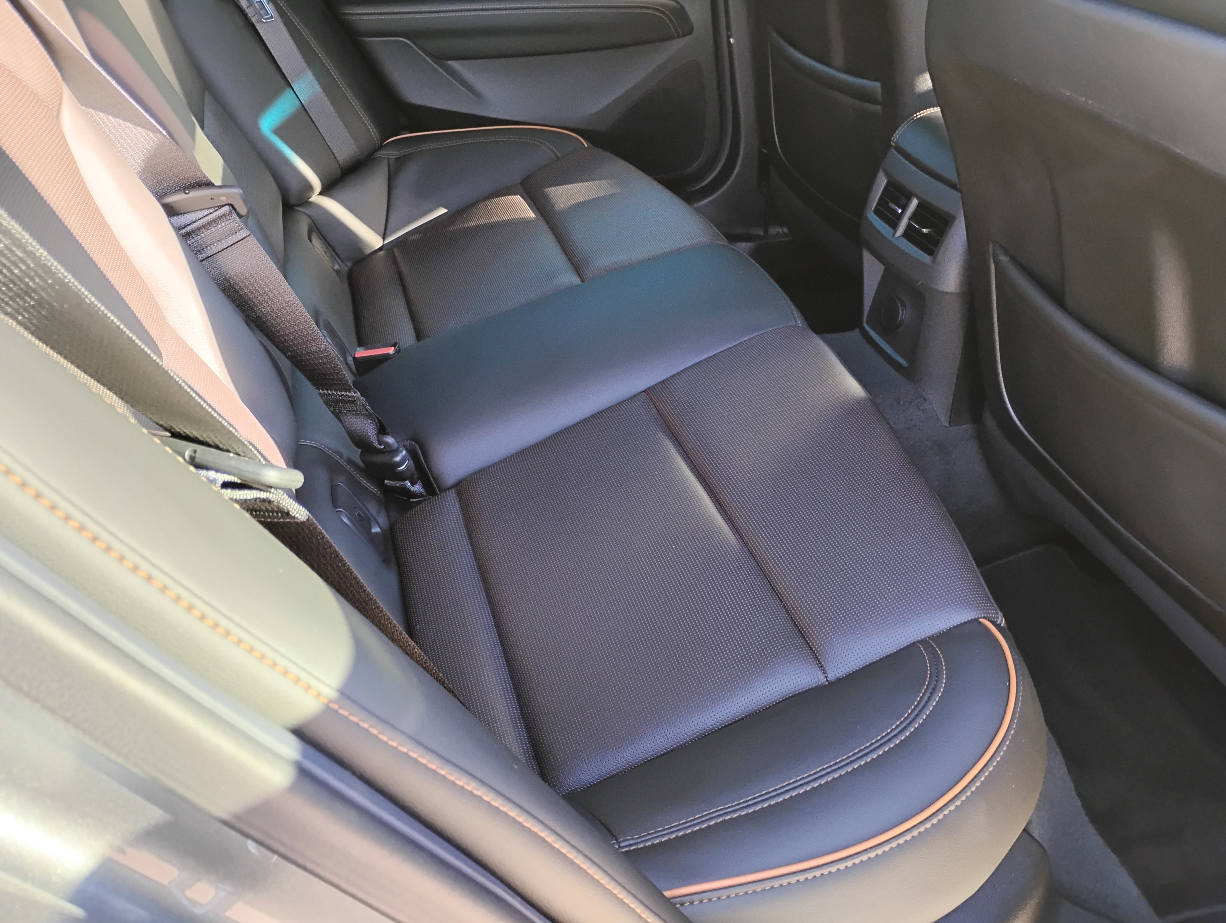 Used 2020 Cadillac CT4 V w/ Climate Package image 31