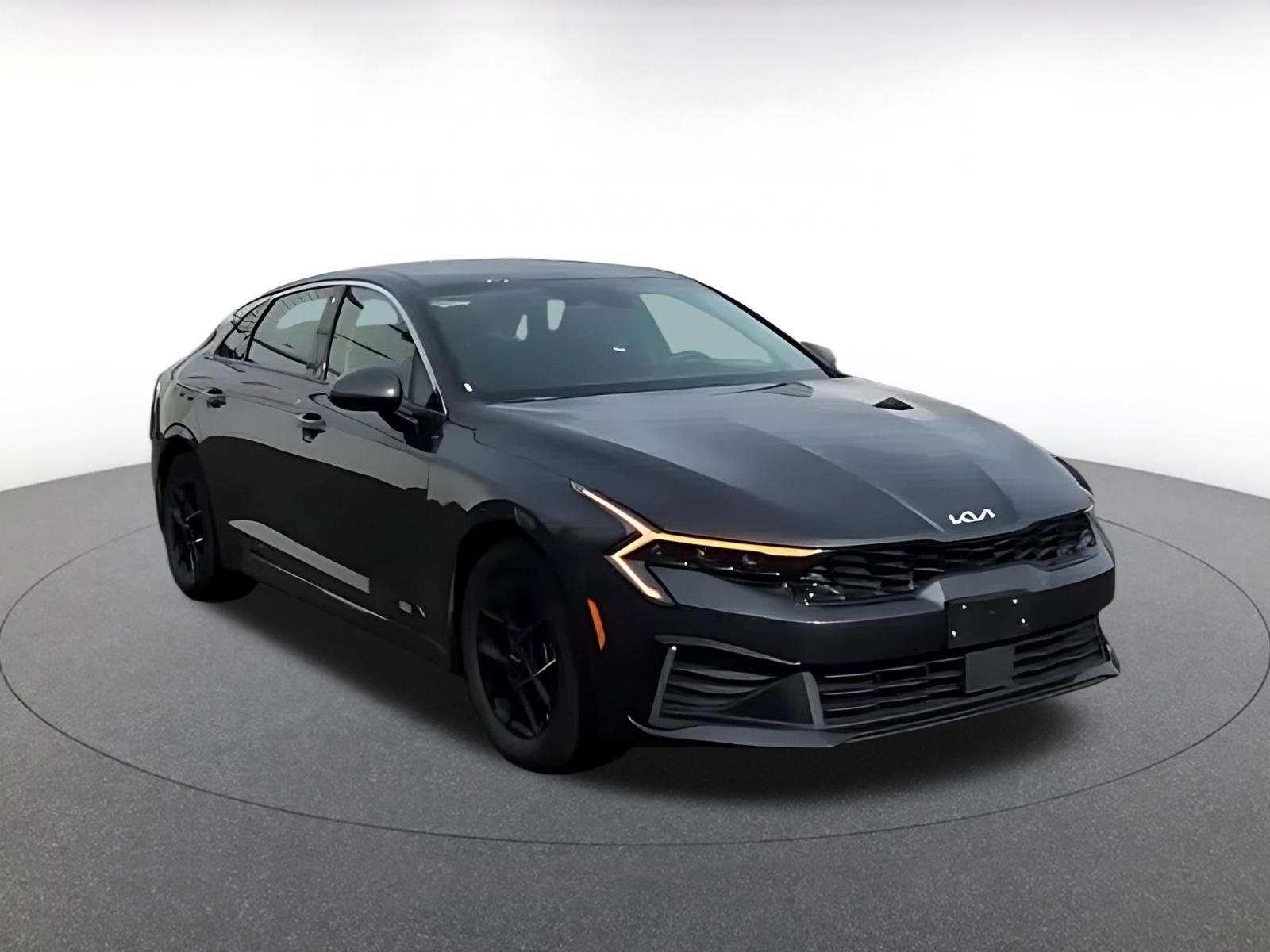 Used 2025 Kia K5 LXS image 3