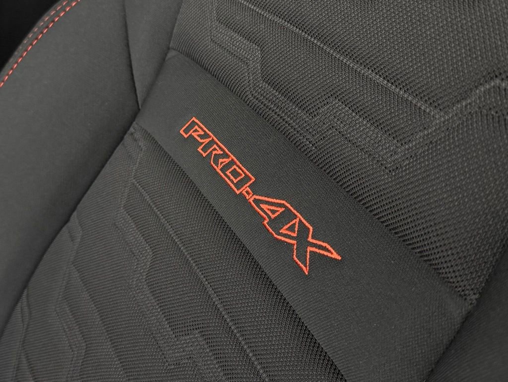 Used 2023 Nissan Frontier PRO-4X w/ Technology Package image 29