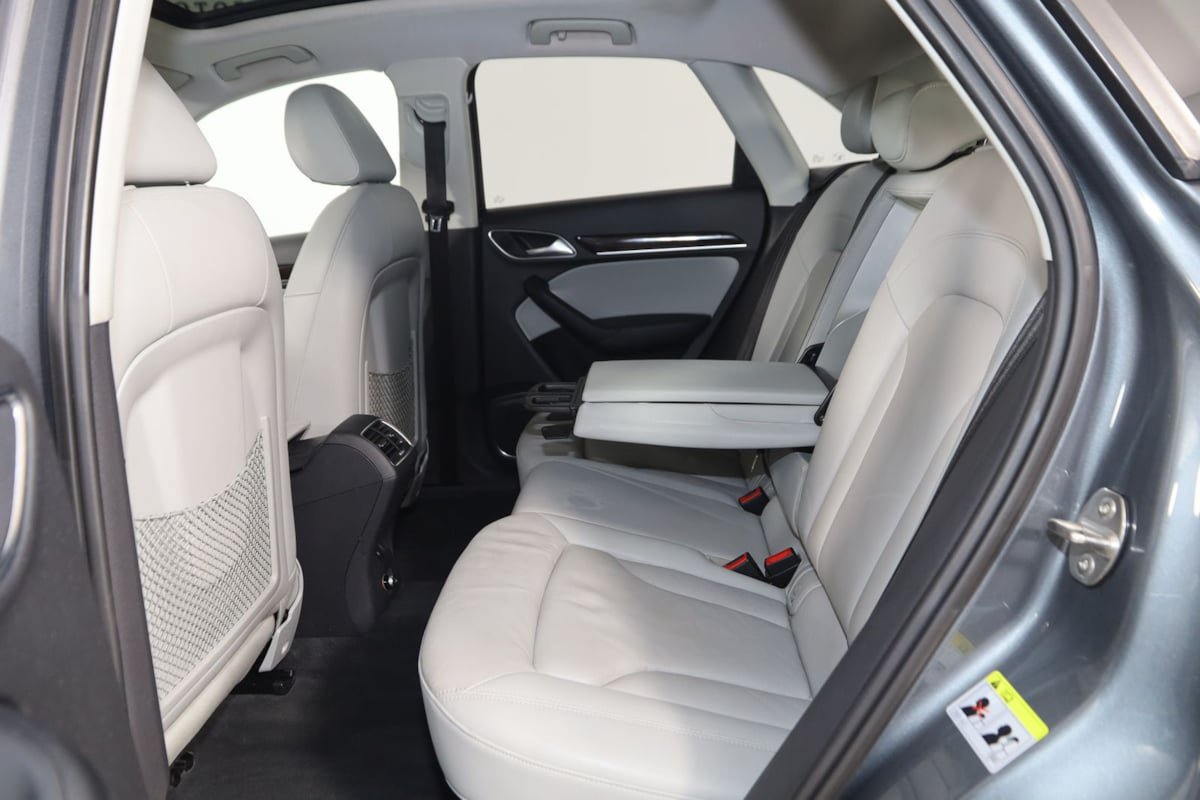 Used 2015 Audi Q3 2.0T Prestige w/ Prestige Package AWD/4WD image 46