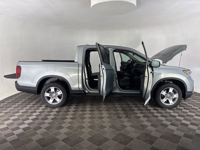 Certified 2025 Honda Ridgeline RTL image 17