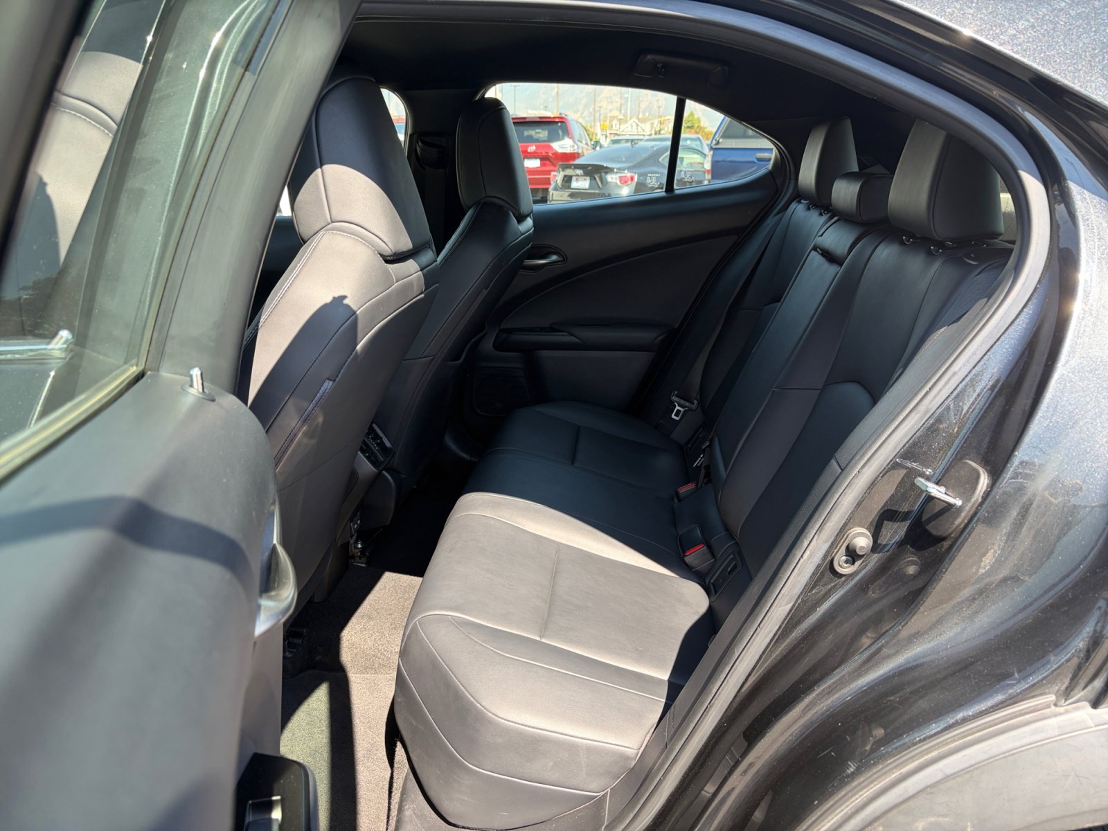 Used 2021 Lexus UX 200 FWD image 25