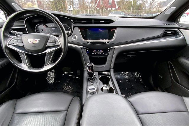 Used 2024 Cadillac XT5 Premium Luxury image 15