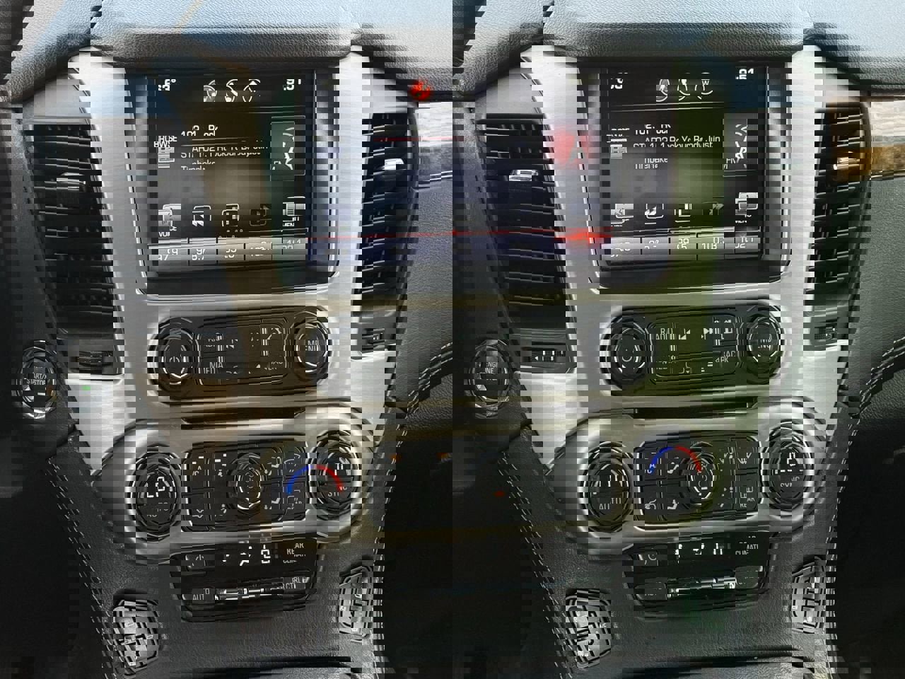 Used 2015 GMC Yukon Denali w/ Touring Package image 16