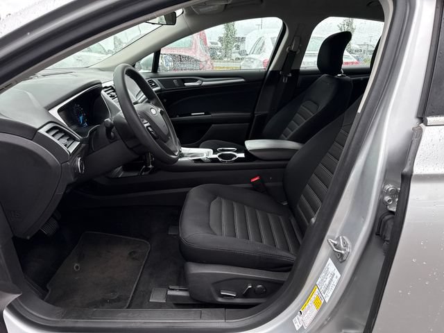 Used 2014 Ford Fusion SE FWD image 15