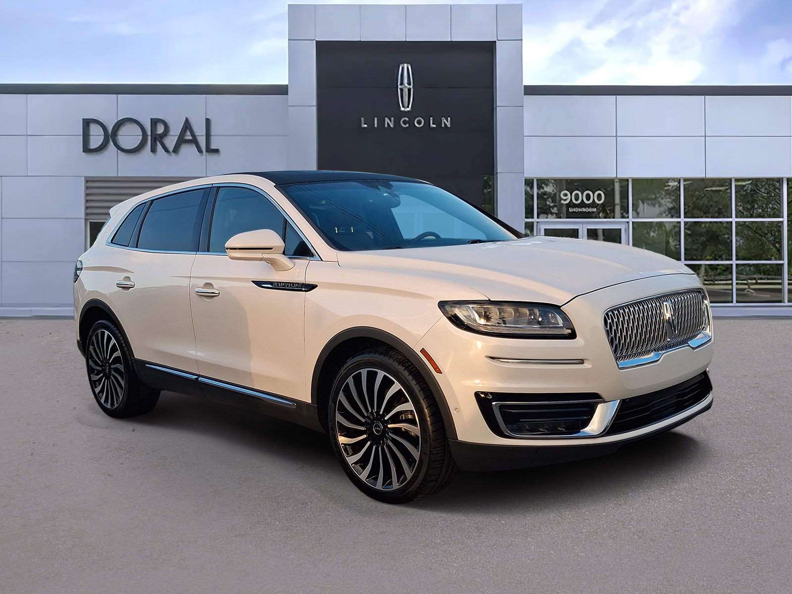 Used 2019 Lincoln Nautilus Black Label FWD image 1