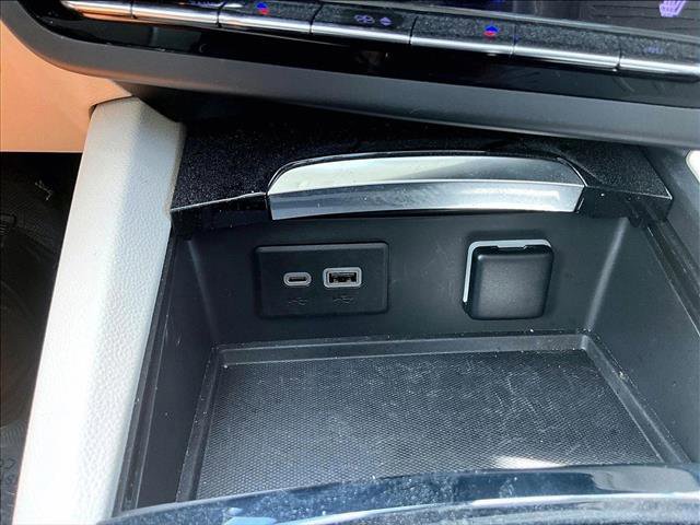 Used 2021 Buick Envision Essence FWD image 26