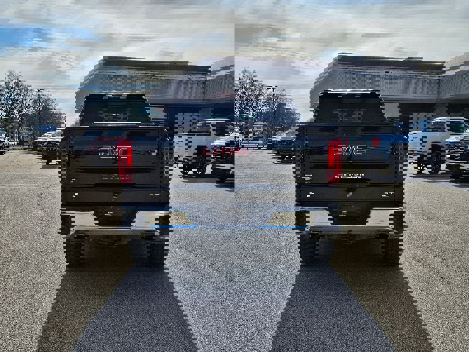 Used 2021 GMC Sierra 1500 SLT w/ SLT Premium Package image 36