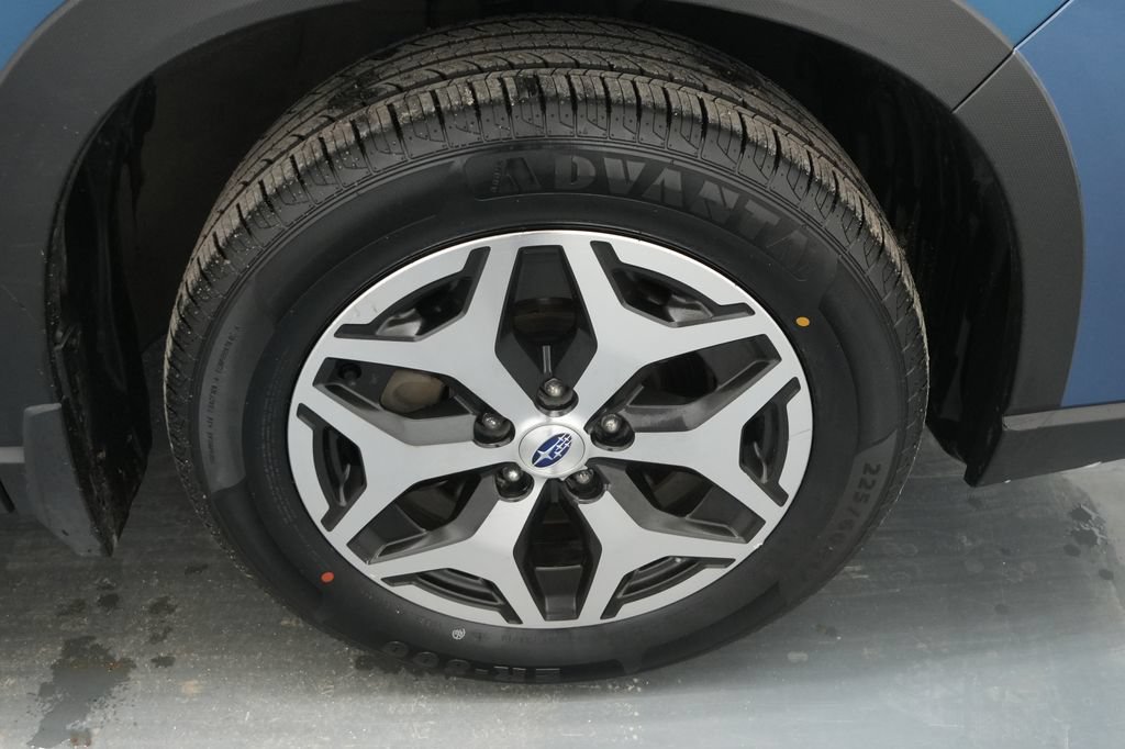 Used 2021 Subaru Forester Premium AWD/4WD image 11