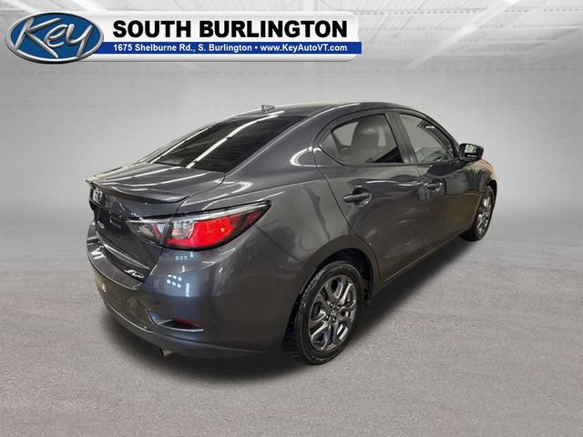 Used 2019 Toyota Yaris LE FWD image 6