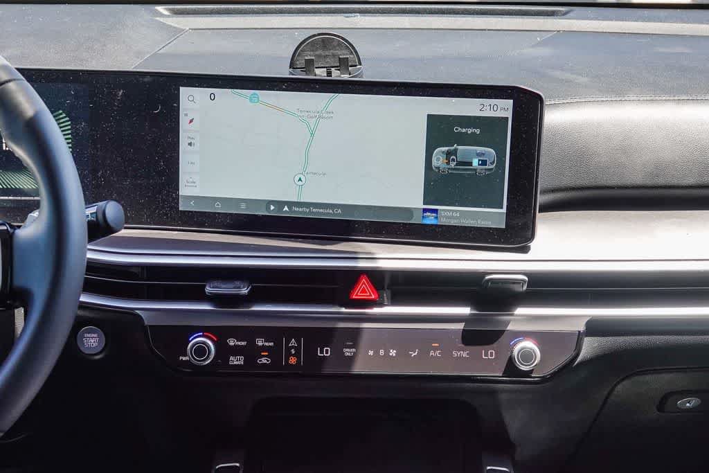 Certified 2025 Kia Sorento EX AWD/4WD image 12