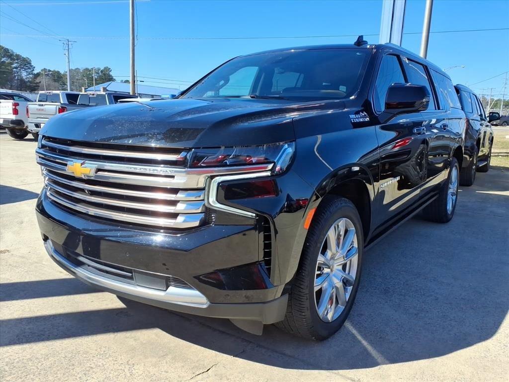 Used 2024 Chevrolet Suburban High Country image 3