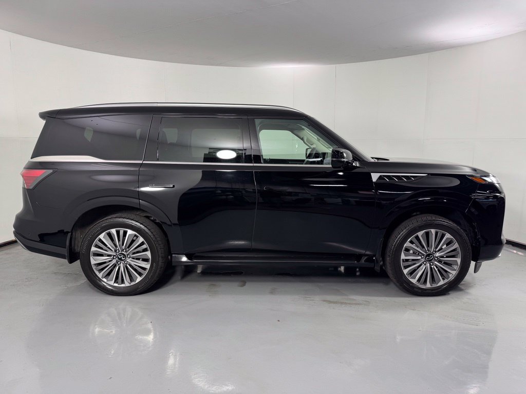 Certified 2026 INFINITI QX80 Luxe w/ Cargo Package AWD/4WD image 5