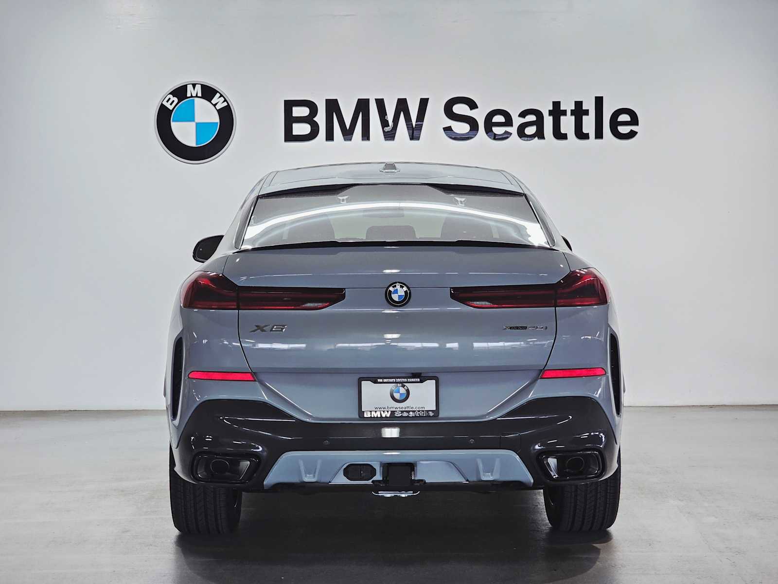 New 2026 BMW X6 xDrive40i w/ Executive Package image 5