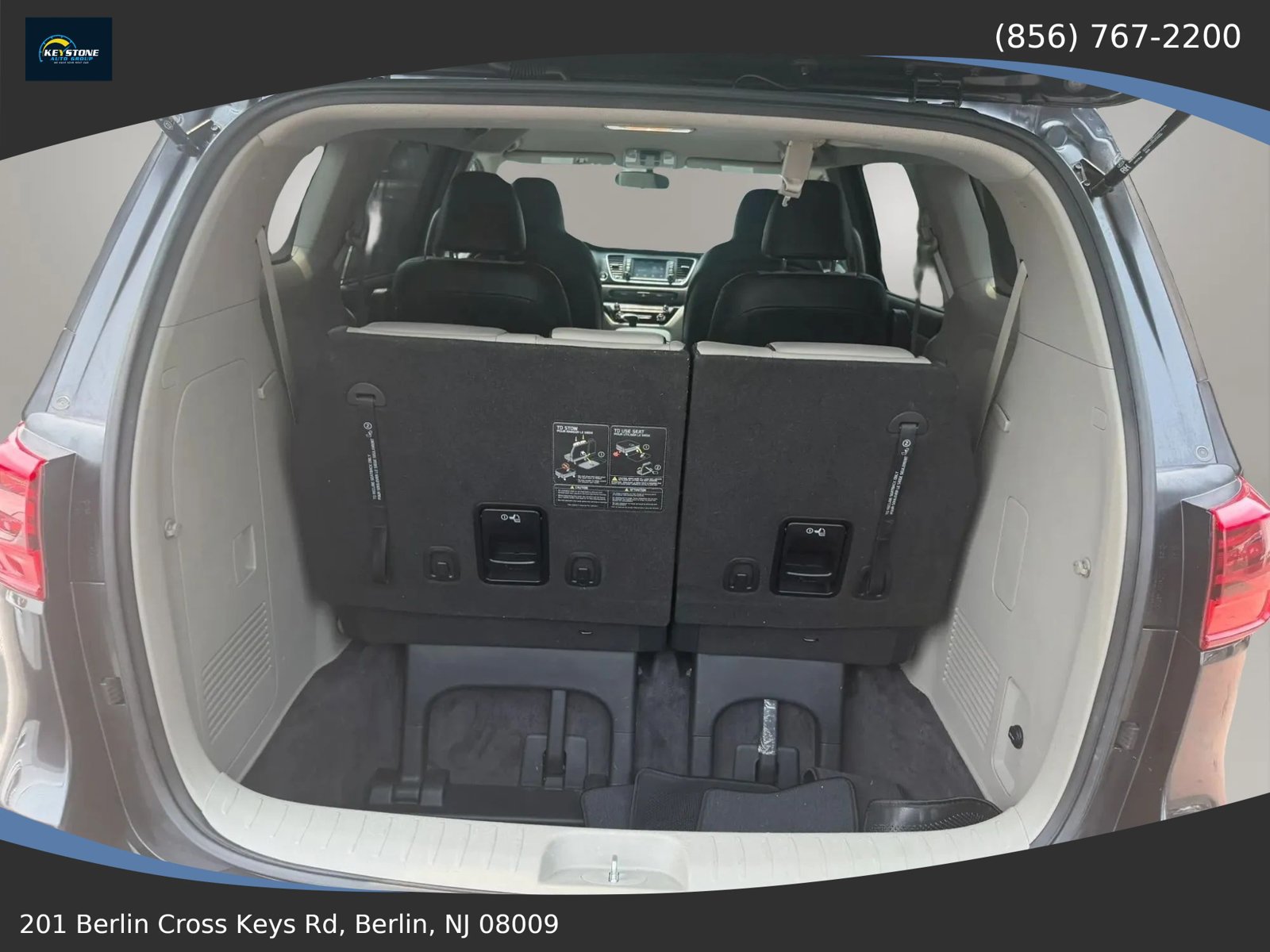 Used 2021 Kia Sedona EX FWD image 14