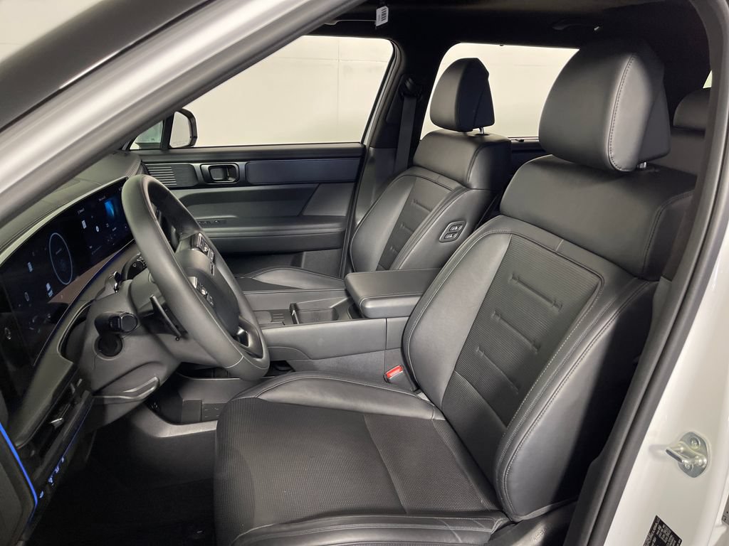 Used 2024 Hyundai Santa Fe Calligraphy AWD/4WD image 12
