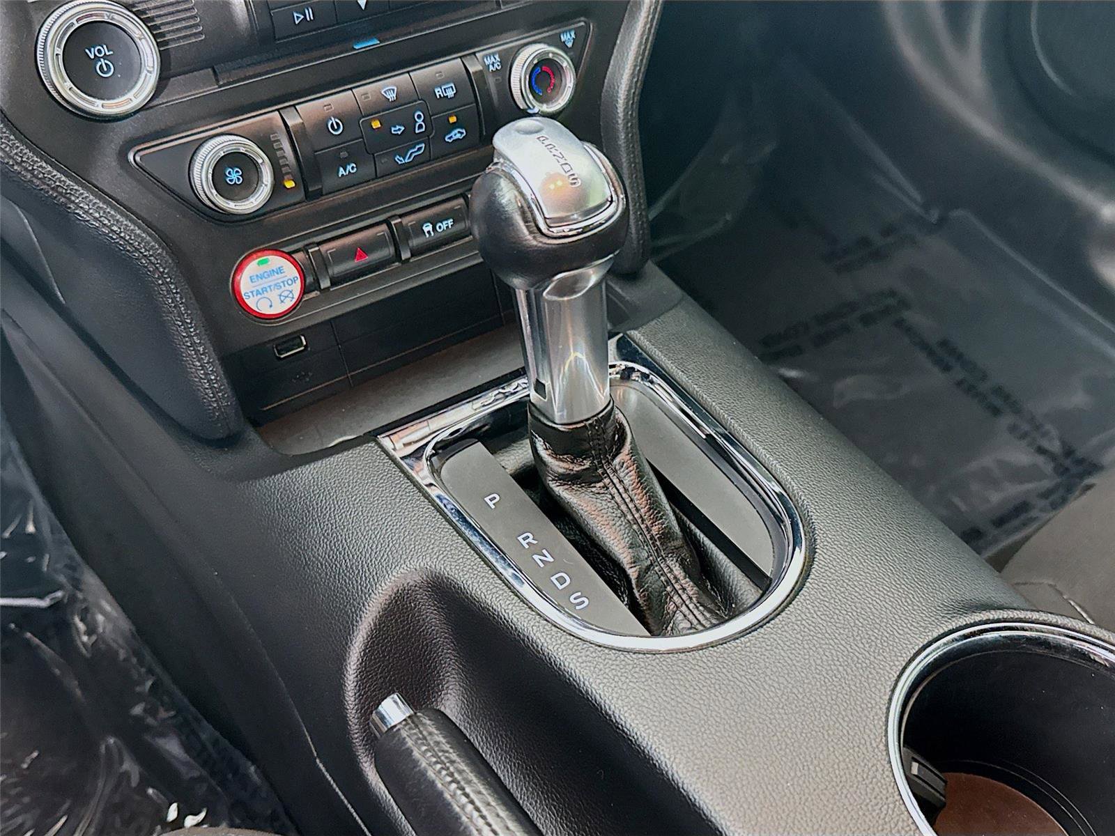 Used 2017 Ford Mustang GT RWD image 13