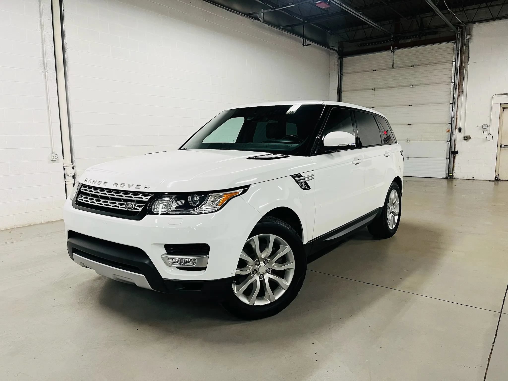 Used 2015 Land Rover Range Rover Sport HSE
