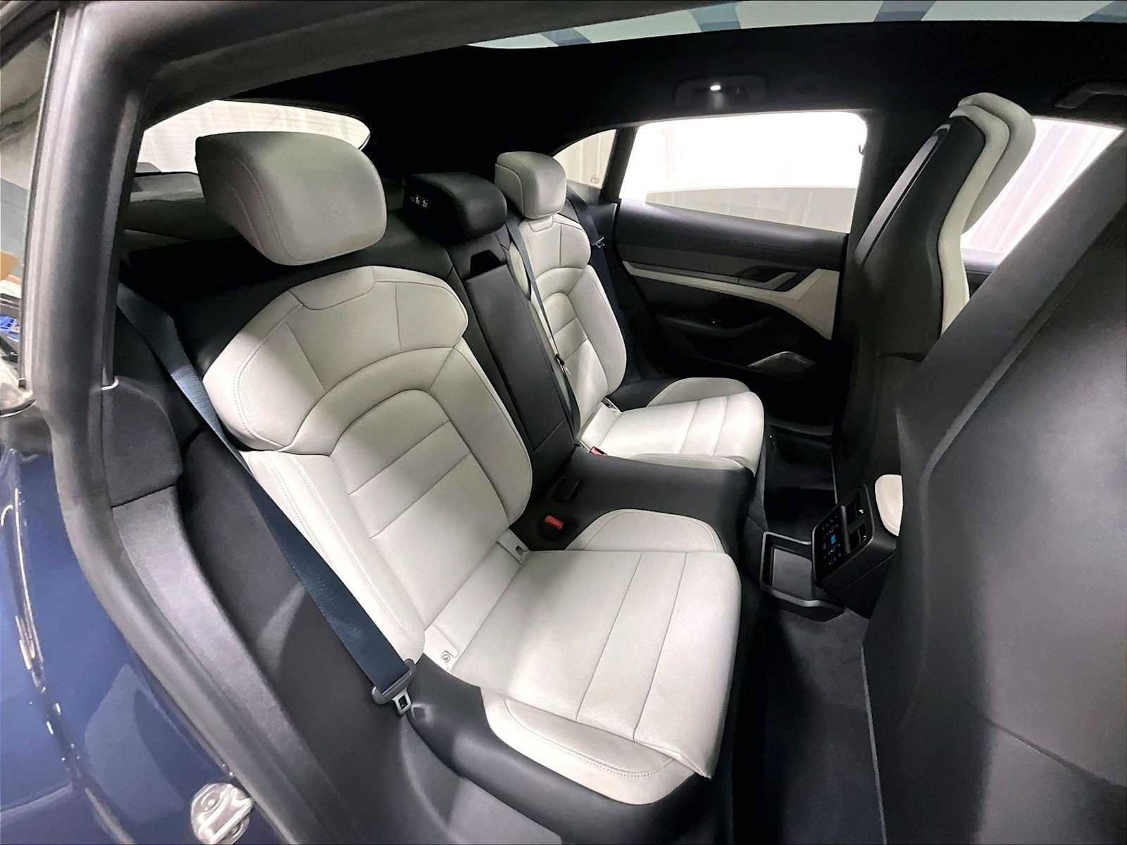 Used 2024 Porsche Taycan Turbo S image 31