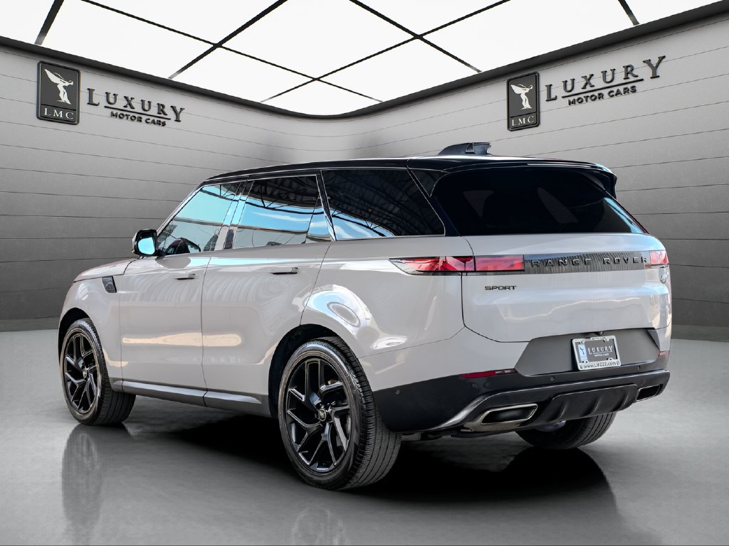 Used 2023 Land Rover Range Rover Sport SE AWD/4WD image 9