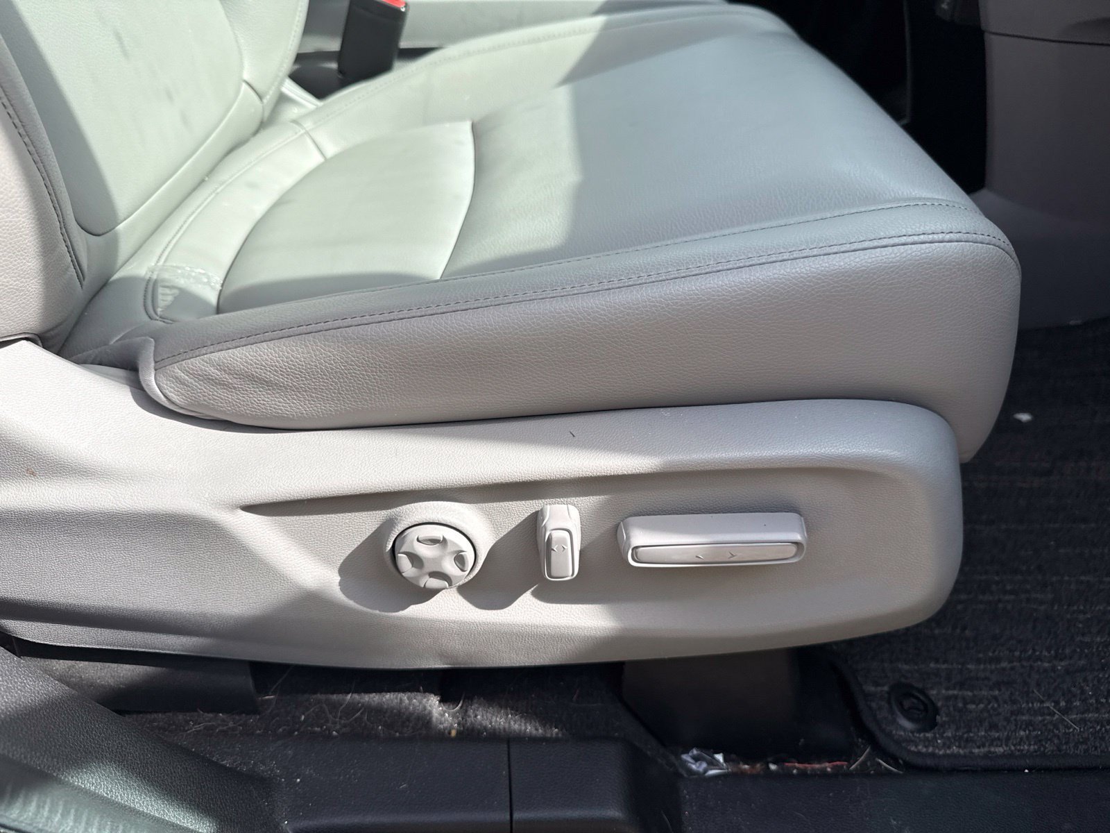 Used 2024 Honda Odyssey EX-L image 18