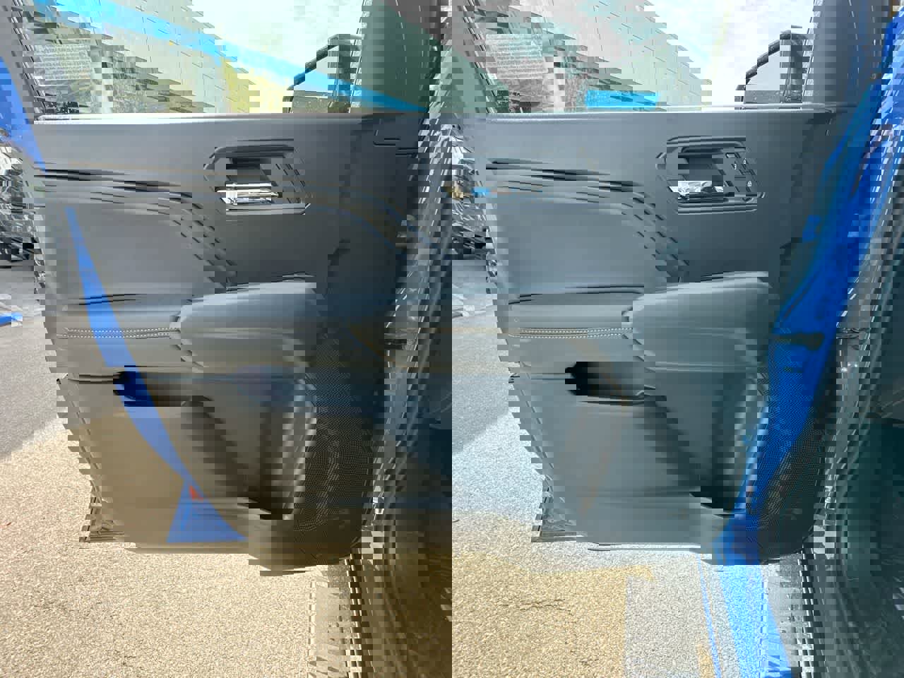 New 2025 GMC Canyon Elevation w/ Convenience Package image 22