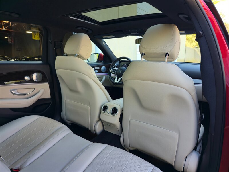 Used 2019 Mercedes-Benz E 300 w/ Premium 1 Package image 33