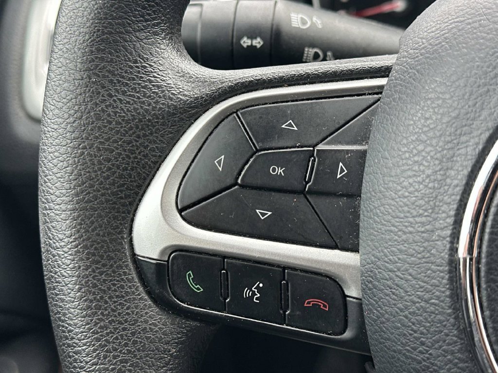 Used 2018 Jeep Compass Sport AWD/4WD image 21