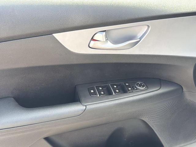 Used 2024 Kia Forte LXS FWD image 15