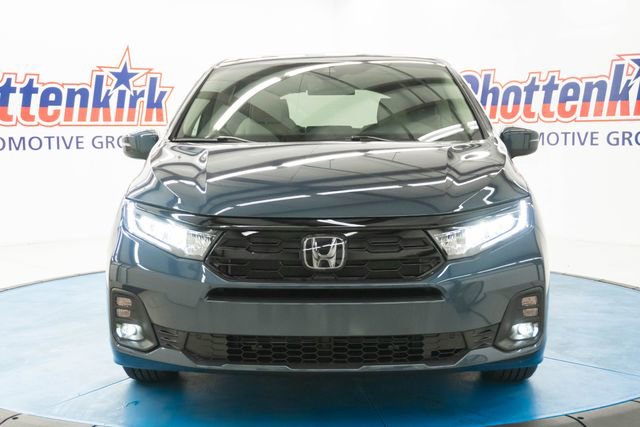 New 2026 Honda Odyssey Touring image 13