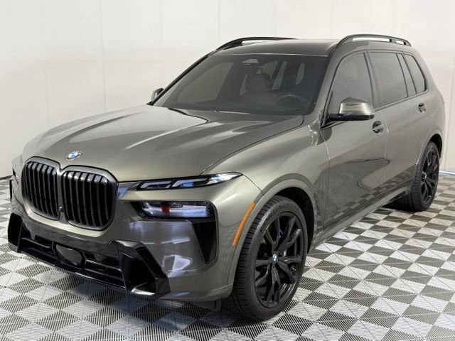 Used 2025 BMW X7 xDrive40i w/ M Sport Package AWD/4WD video 2