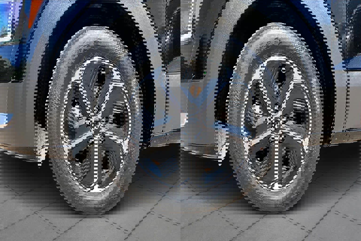 Used 2024 Kia Niro EX image 11