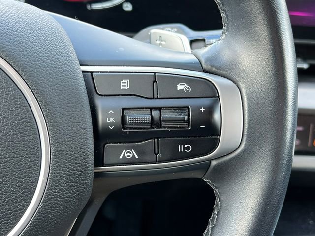 Used 2023 Kia Sportage EX image 18