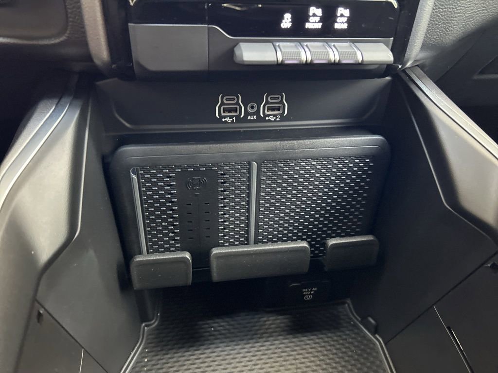 Used 2025 RAM 1500 Big Horn AWD/4WD image 49