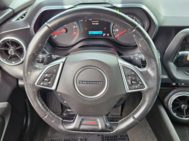 Used 2016 Chevrolet Camaro SS RWD image 13