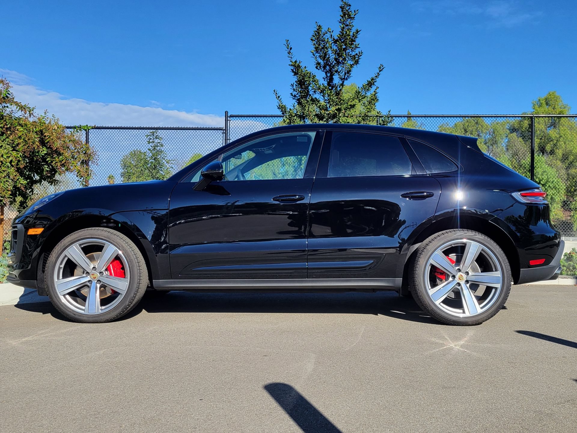 New 2025 Porsche Macan S AWD/4WD image 2