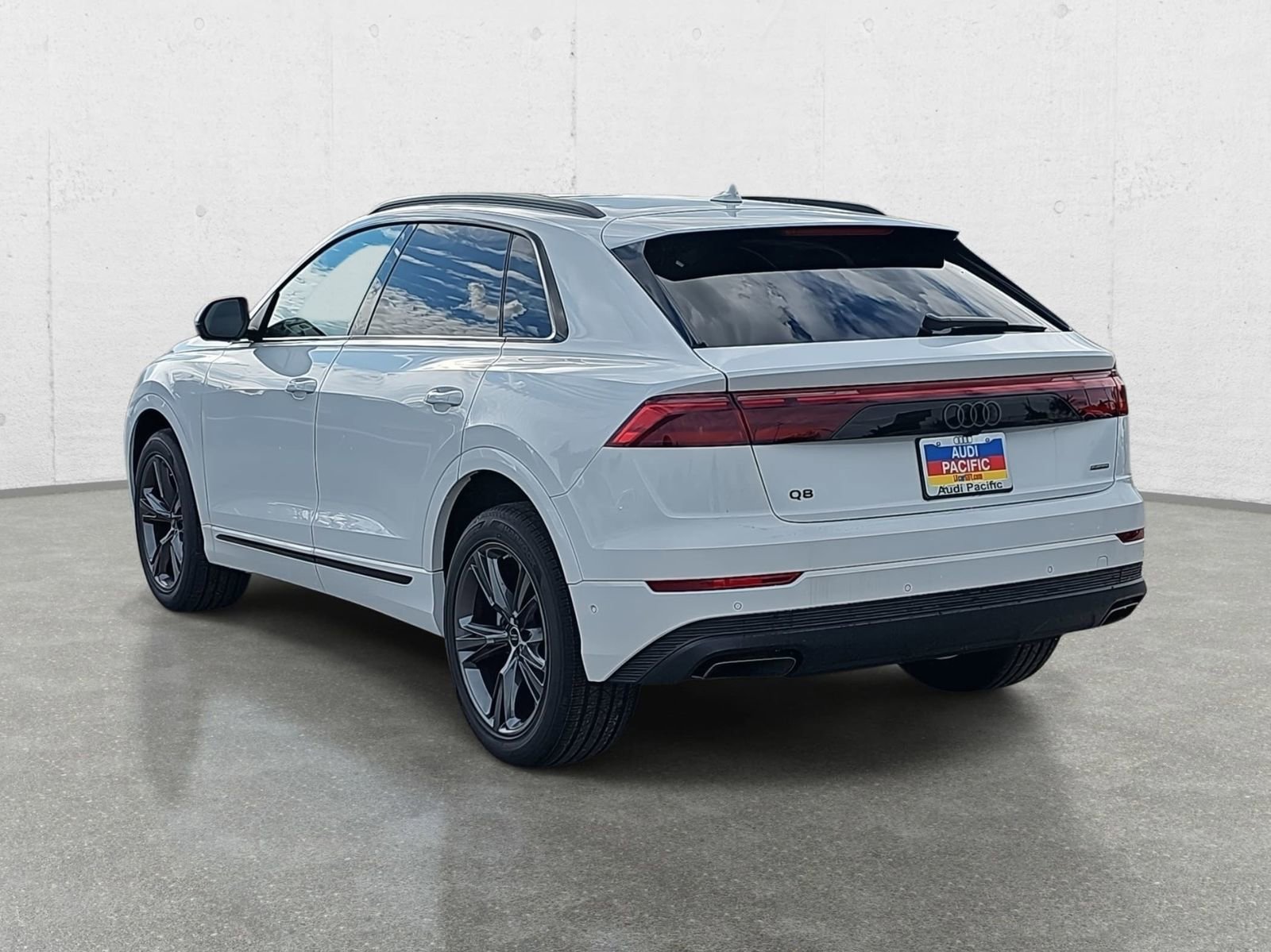 New 2026 Audi Q8 Premium image 7