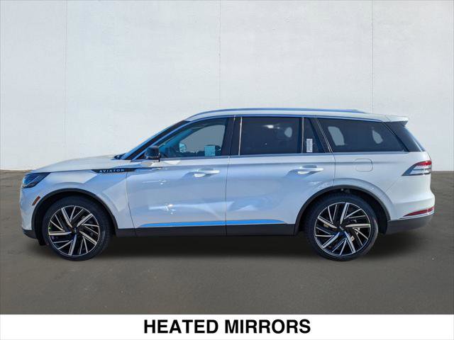 New 2026 Lincoln Aviator Reserve AWD/4WD image 3