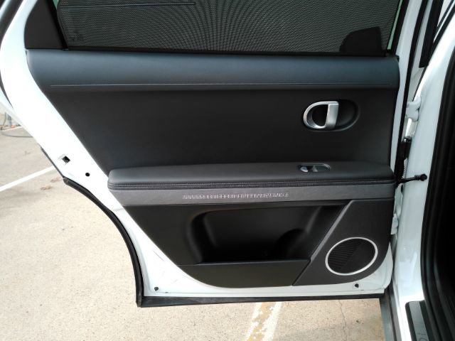 Used 2024 Hyundai Ioniq 5 Limited image 20