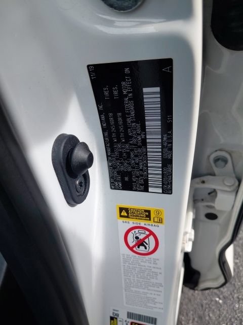 Used 2019 Toyota Highlander XLE FWD image 38