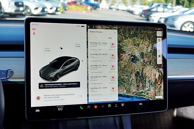 Used 2021 Tesla Model 3 Standard Range Plus image 32