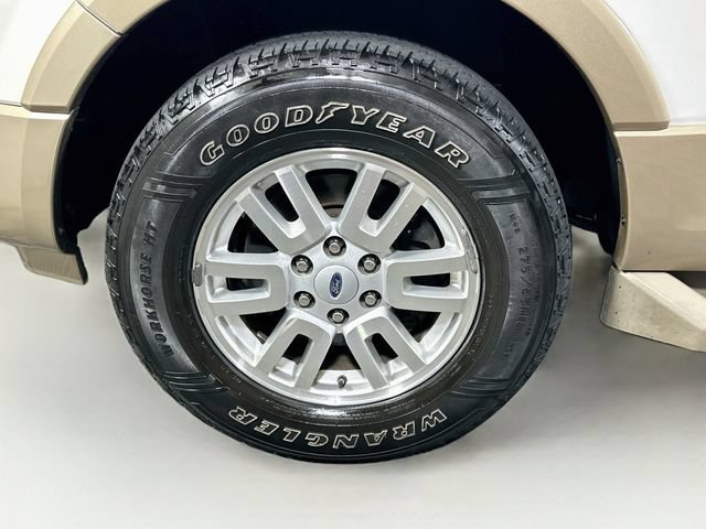 Used 2013 Ford Expedition XLT AWD/4WD image 38