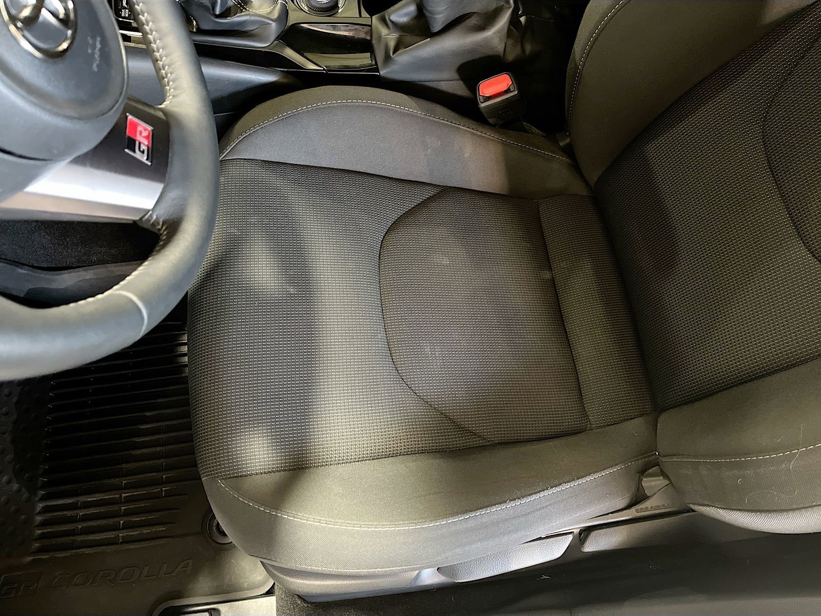 Used 2023 Toyota Corolla Core w/ Performance Package image 20