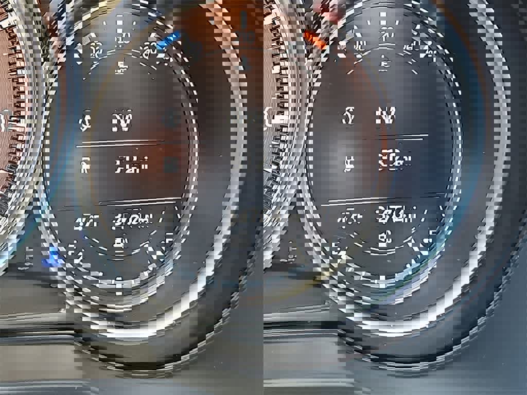 Used 2024 MAZDA CX-5 Carbon Edition image 19