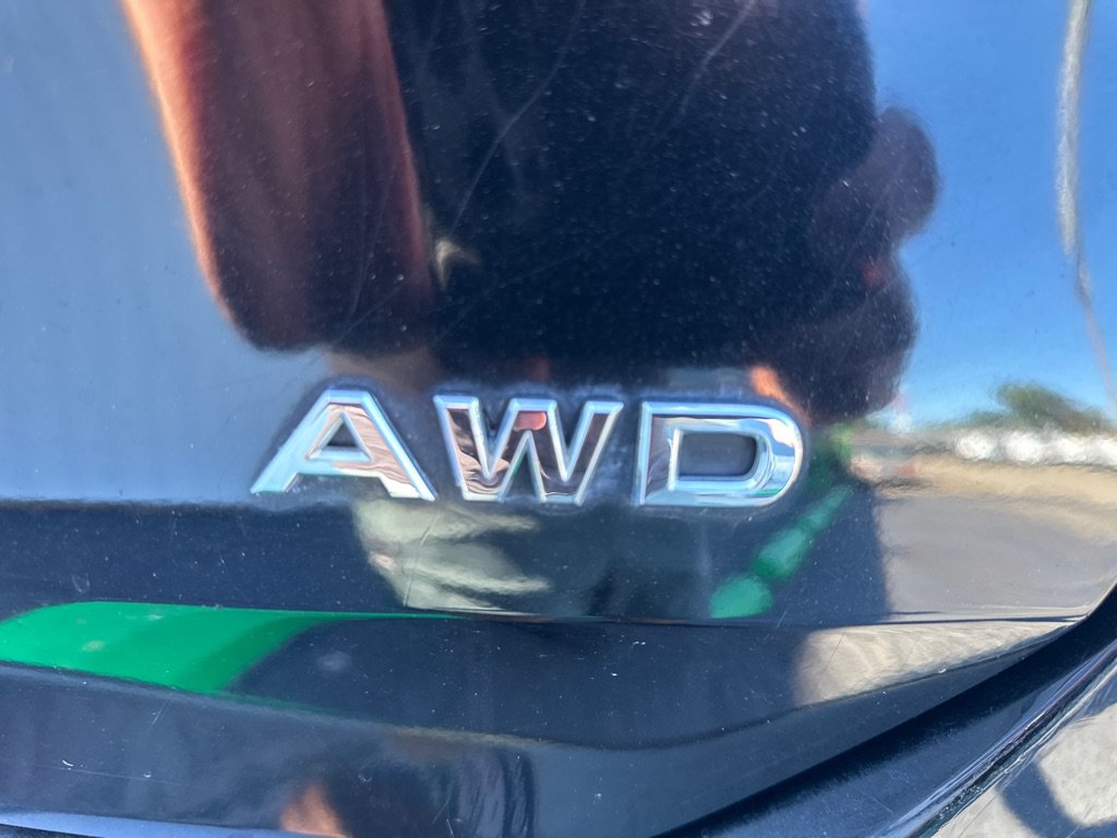 Used 2015 Nissan Rogue S AWD/4WD image 6
