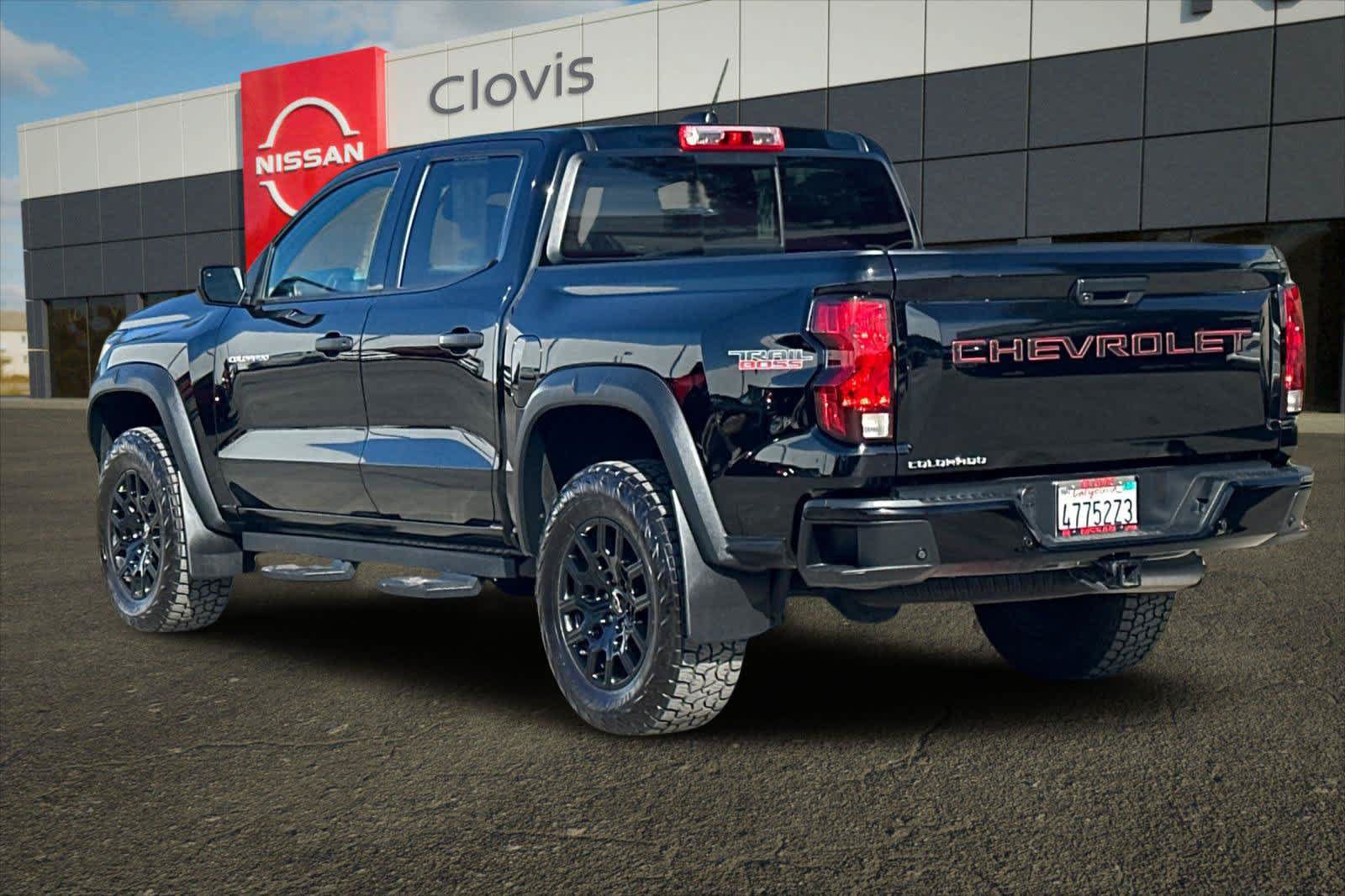 Used 2024 Chevrolet Colorado Trail Boss w/ Advanced Trailering Package AWD/4WD image 6