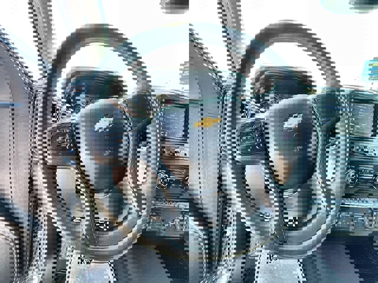 Used 2024 Chevrolet Silverado 2500 Custom w/ Custom Value Package image 11