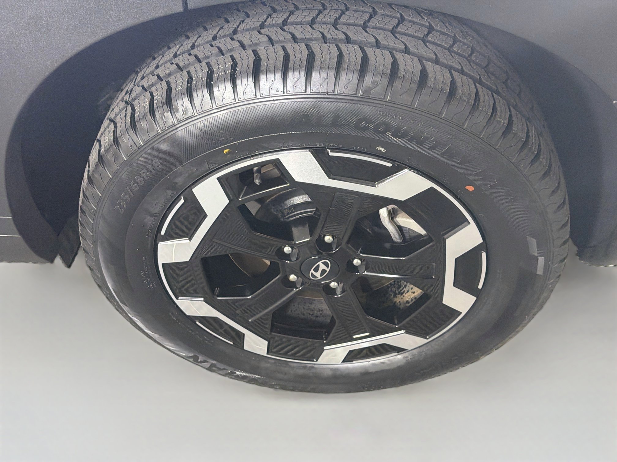 Used 2026 Hyundai Santa Fe SEL FWD image 11