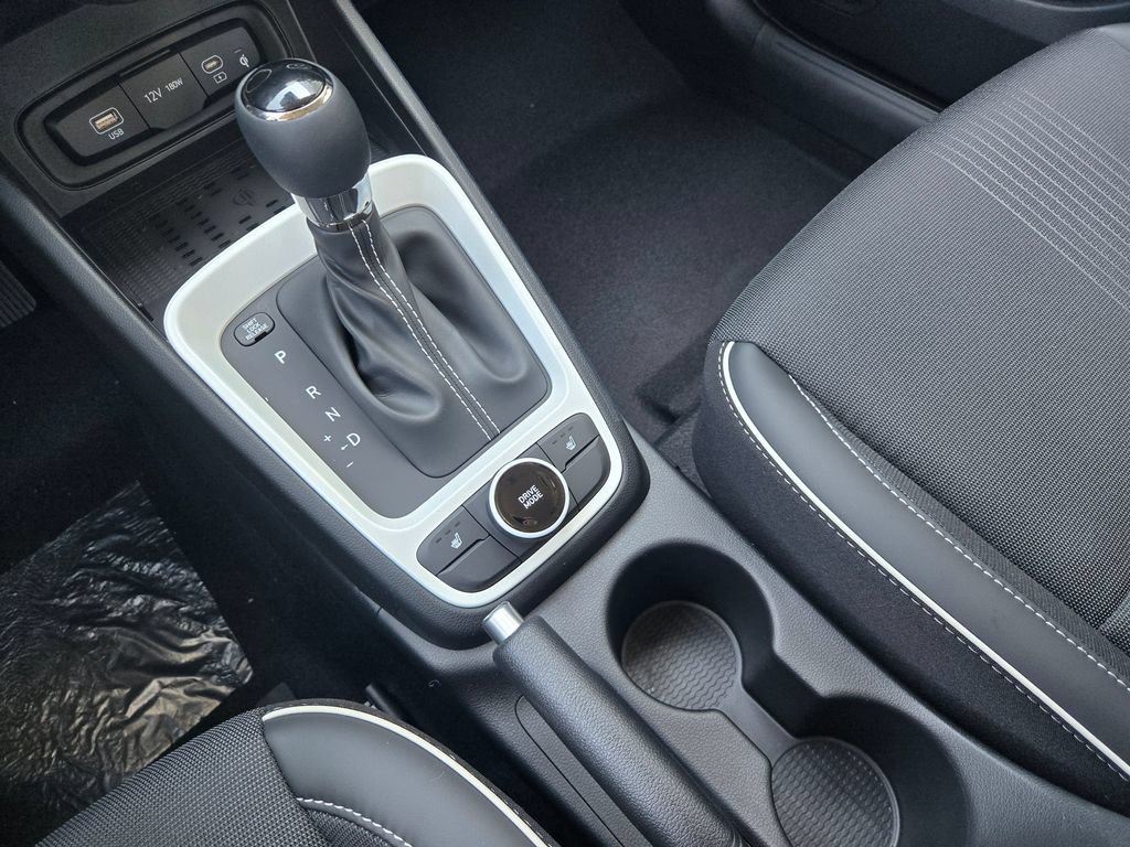 New 2026 Hyundai Venue SEL FWD image 39