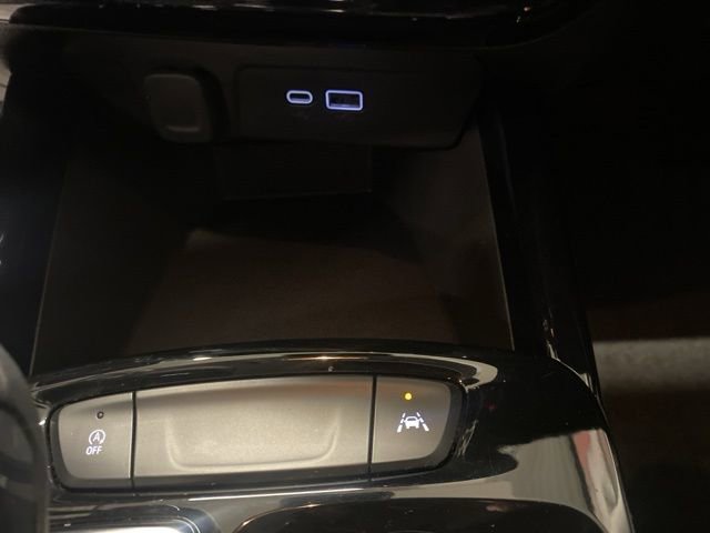 Certified 2025 Chevrolet Trax ACTIV w/ Driver Confidence Package image 24